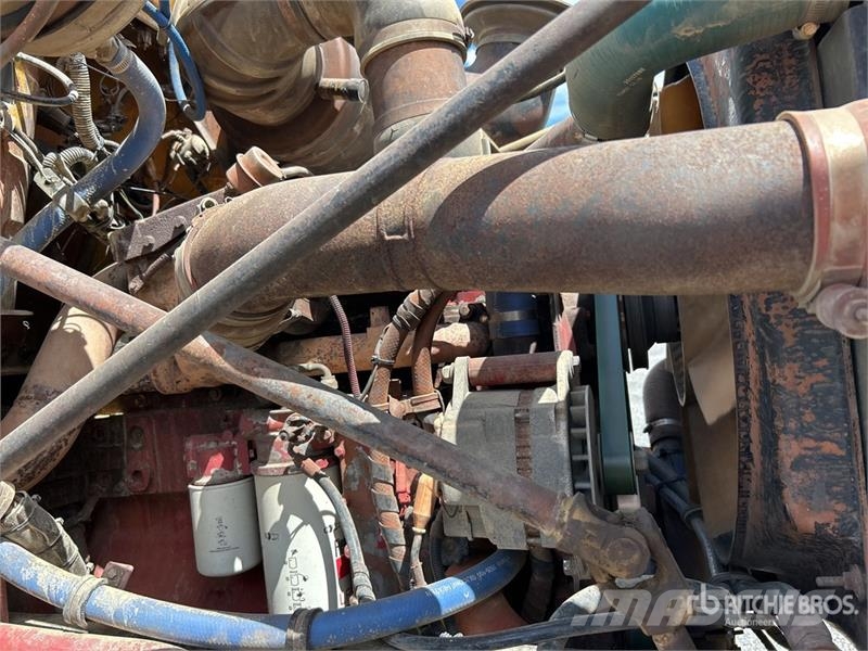 Mack CH6668RST Metroliner 16000 L 8x4 Twin-Steer Water  Kamioni za vodu