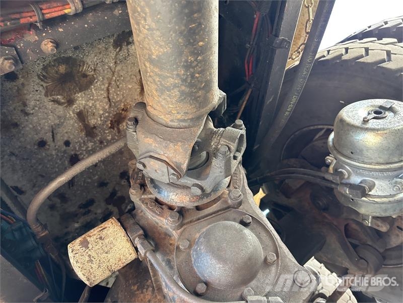 Mack CL788RS 6x4 T/A Dump Truck Billenő teherautók