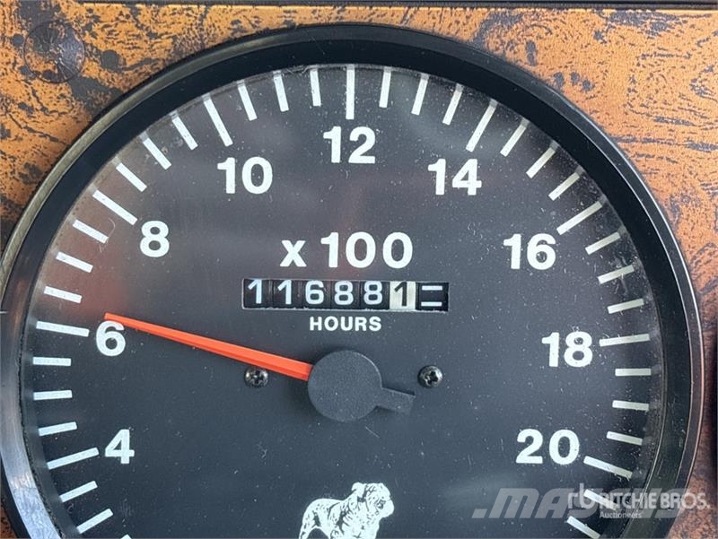 Mack CL788RS 6x4 T/A Dump Truck Billenő teherautók