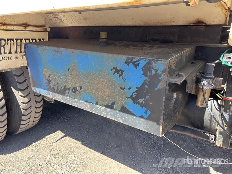 Mack CL788RS 6x4 T/A Dump Truck Billenő teherautók