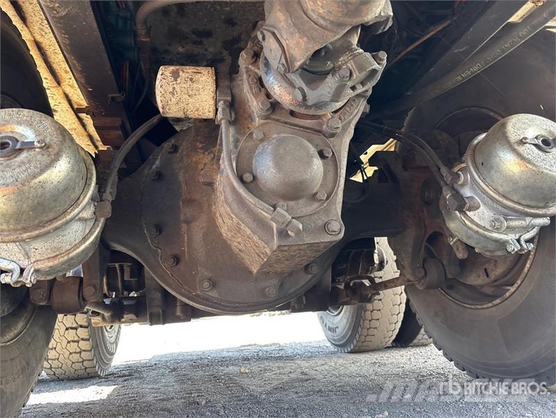 Mack CL788RS 6x4 T/A Dump Truck Billenő teherautók