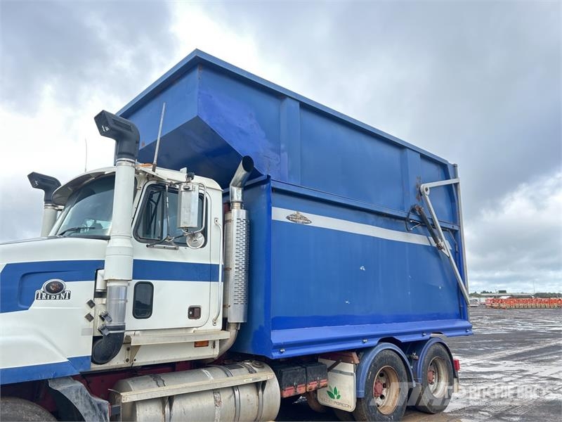 Mack CLS 6x4 Silage Truck Anders