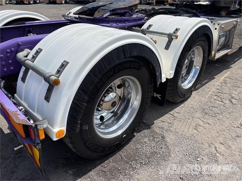 Mack CLXT 6x4 T/A Sleeper Truck Tractor Trekkers