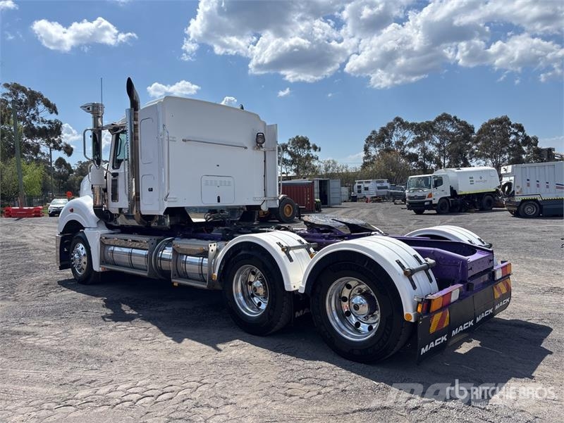 Mack CLXT 6x4 T/A Sleeper Truck Tractor Trekkers