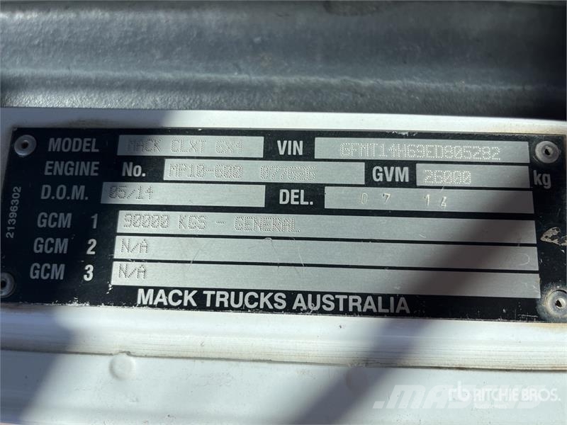 Mack CLXT Super-Liner 6x4 T/A Day Cab Truck Tractor Prime Movers