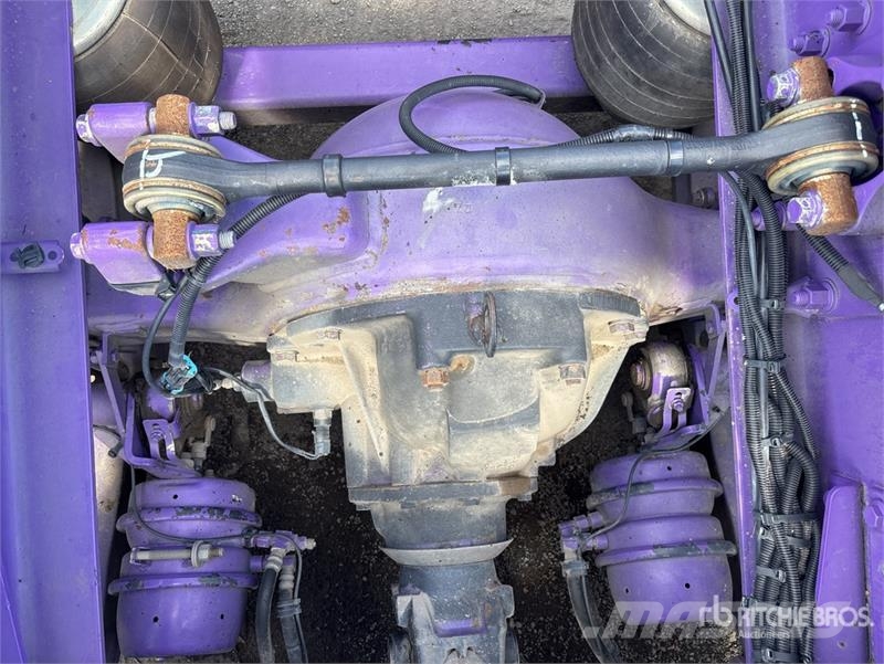 Mack CLXT Super-Liner 6x4 T/A Sleeper Truck Tractor Tracteur routier
