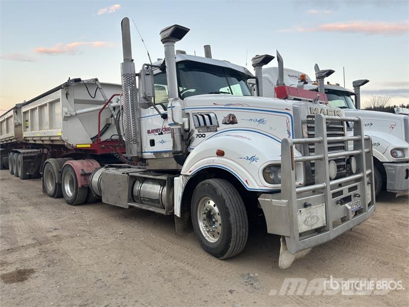 Mack CLXT Super-Liner Dragbilar
