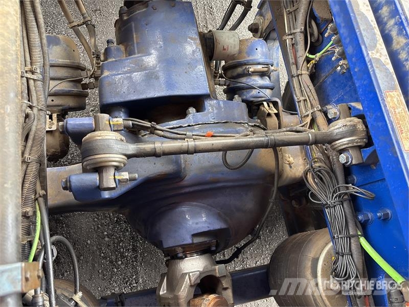 Mack CLXT Superliner 6x4 Sleeper T/A Dump Truck Самоскиди