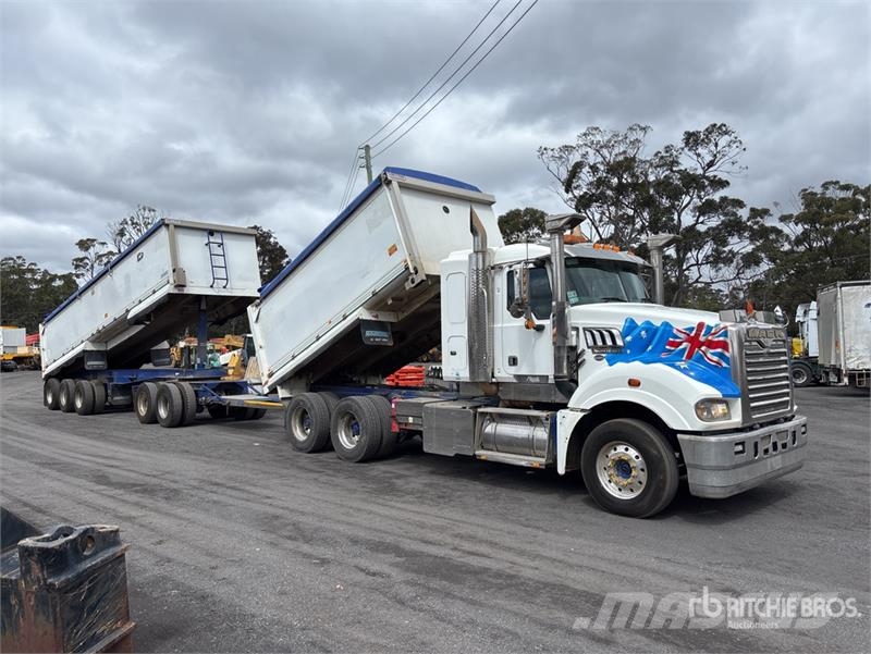 Mack CLXT Superliner 6x4 Sleeper T/A Dump Truck Самоскиди