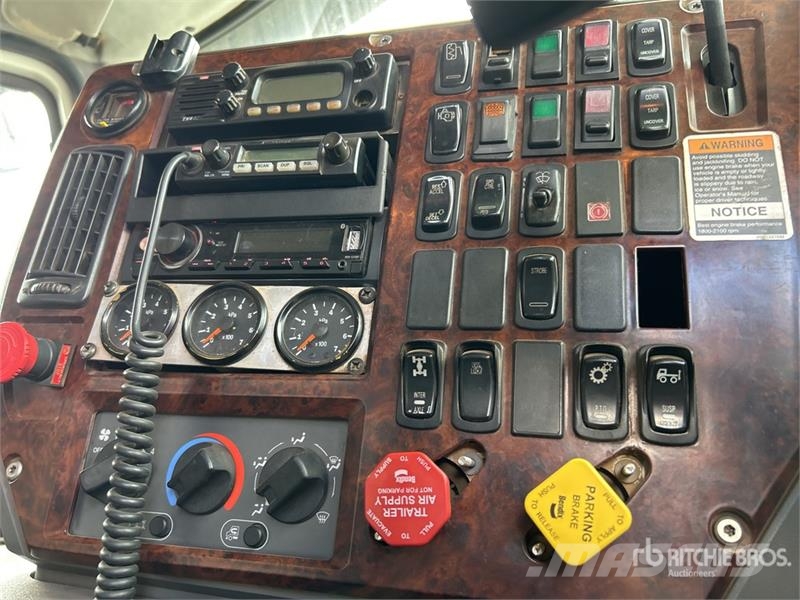 Mack CMHR Trident 6x4 T/A Dump Truck Грузовики-Самосвалы