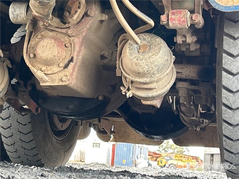 Mack CMHR Trident 6x4 T/A Dump Truck Грузовики-Самосвалы