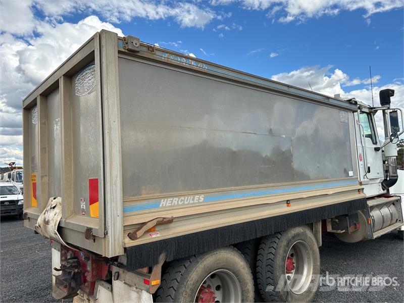 Mack CMHR Trident 6x4 T/A Dump Truck Грузовики-Самосвалы