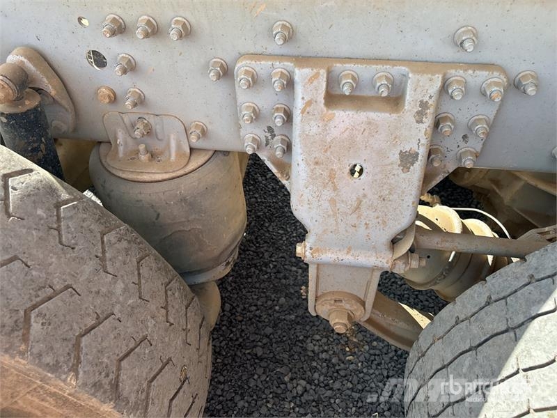 Mack CMHR Trident 6x4 T/A Dump Truck Грузовики-Самосвалы