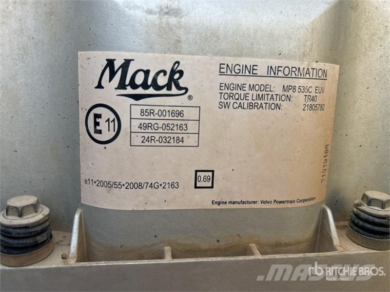 Mack CMHR Trident 6x4 T/A Dump Truck Грузовики-Самосвалы