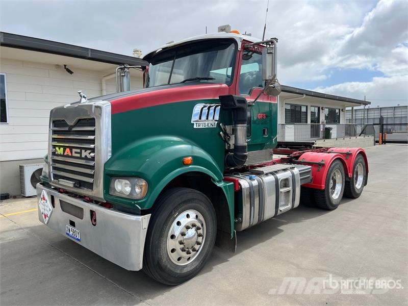 Mack CMHT Trident Sadulveokid
