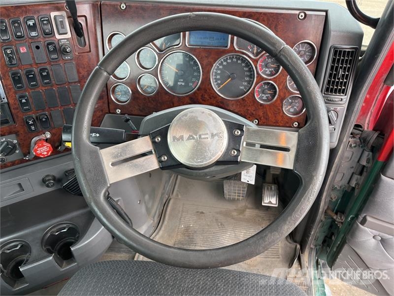 Mack CMHT Trident 6x4 T/A Day Cab Truck Tractor Sattelzugmaschinen