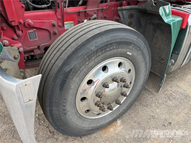 Mack CMHT Trident 6x4 T/A Day Cab Truck Tractor Sattelzugmaschinen