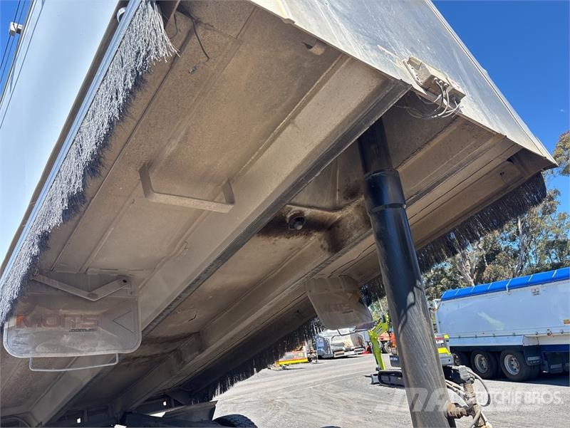 Mack CMMR Granite 6x4 T/A Dump Truck Tipper trucks