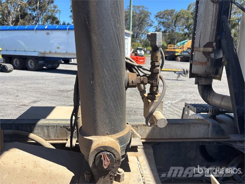 Mack CMMR Granite 6x4 T/A Dump Truck Tipper trucks