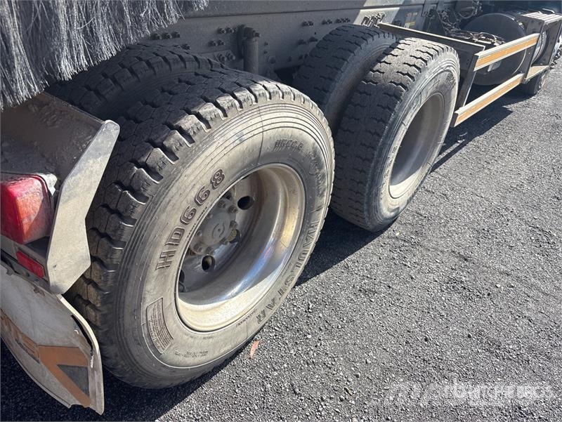 Mack CMMR Granite 6x4 T/A Dump Truck Autobasculanta