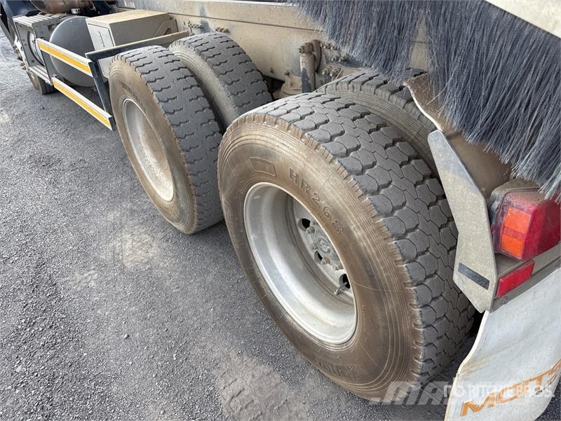 Mack CMMR Granite 6x4 T/A Dump Truck 傾卸式卡車