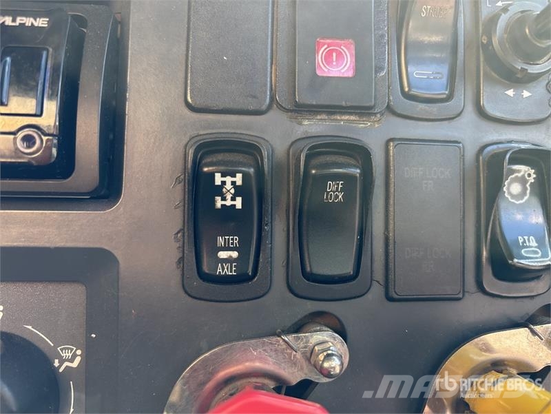 Mack CMMR Granite 6x4 T/A Dump Truck 傾卸式卡車