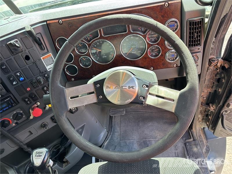 Mack CMMR Granite 6x4 T/A Dump Truck 傾卸式卡車
