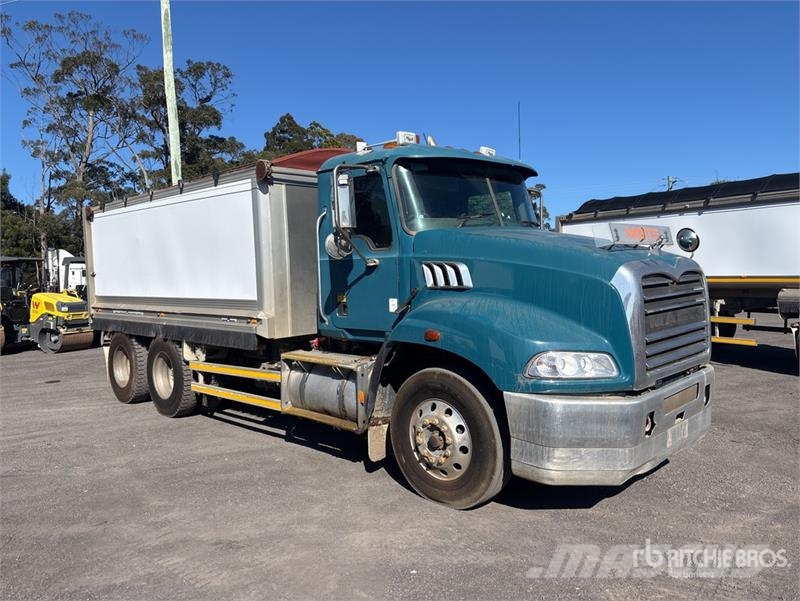Mack CMMR Granite 6x4 T/A Dump Truck 傾卸式卡車