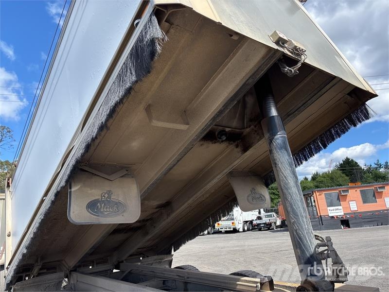 Mack CMMR Granite 6x4 T/A Dump Truck 傾卸式卡車