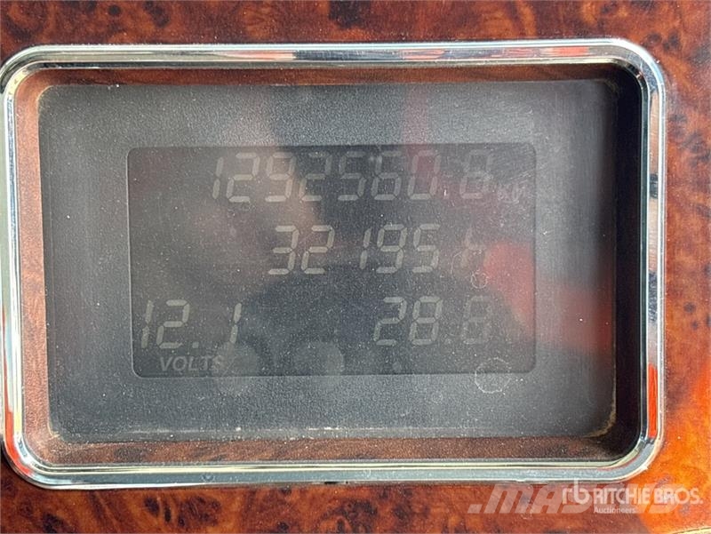 Mack CMMR Granite 6x4 T/A Dump Truck Pašizgāzējs