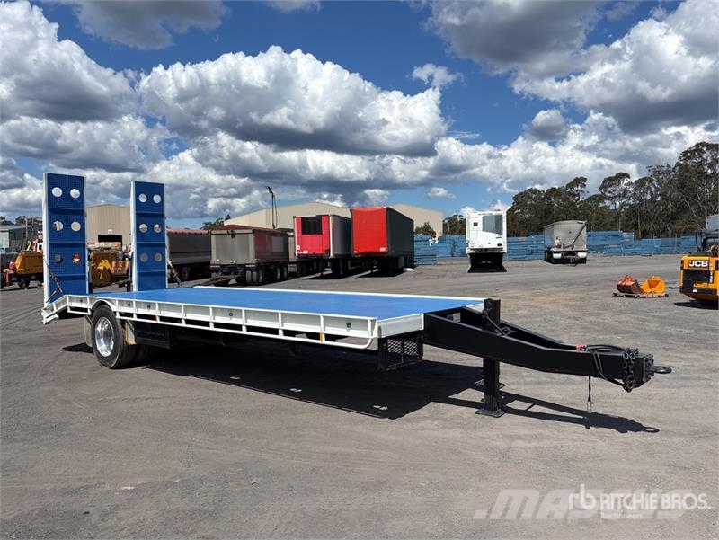 Macol Transport Equipment 7.4 m S/A Equipment Tra Car carrier