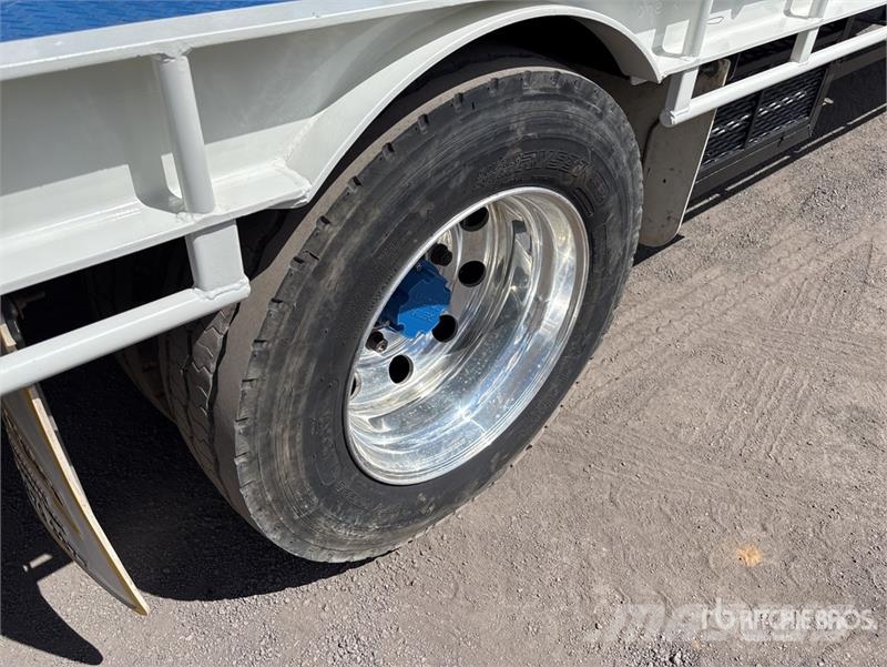 Macol Transport Equipment 7.4 m S/A Equipment Tra Car carrier
