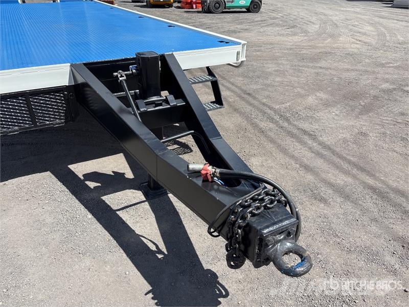 Macol Transport Equipment 7.4 m S/A Equipment Tra Car carrier