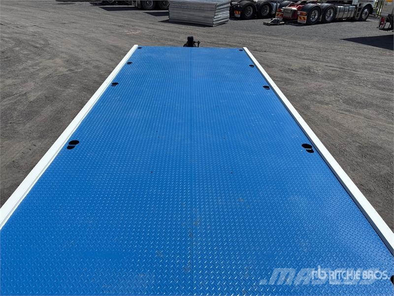 Macol Transport Equipment 7.4 m S/A Equipment Tra Car carrier
