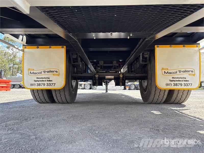 Macol Transport Equipment 7.4 m S/A Equipment Tra Car carrier