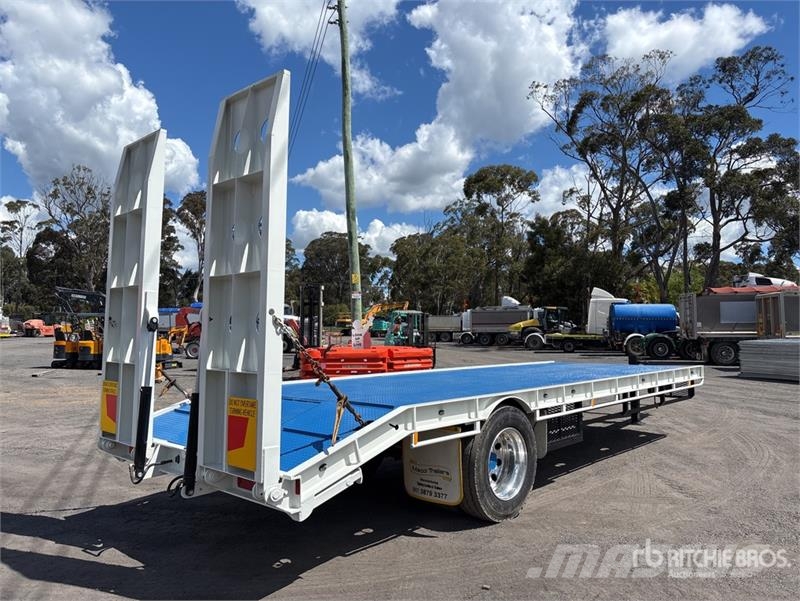 Macol Transport Equipment 7.4 m S/A Equipment Tra Car carrier