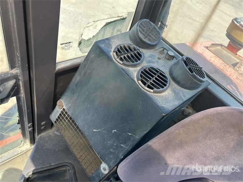 Manitou MC50-3 4x2 Rough Terrain Forklift Montacargas todo terreno