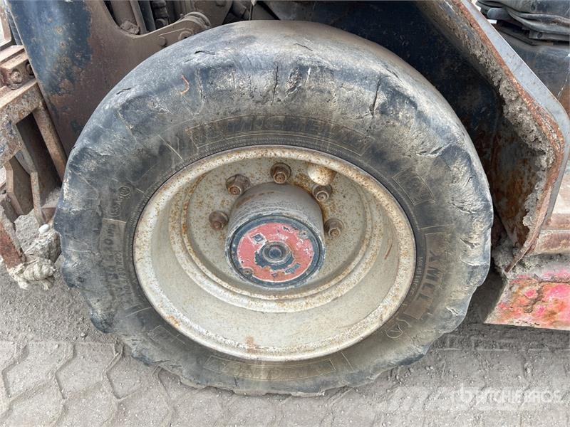 Manitou MH 25-4T 2500 kg 4x4 Rough Terrain Forklift (Inope Terénne vysokozdvižné vozíky