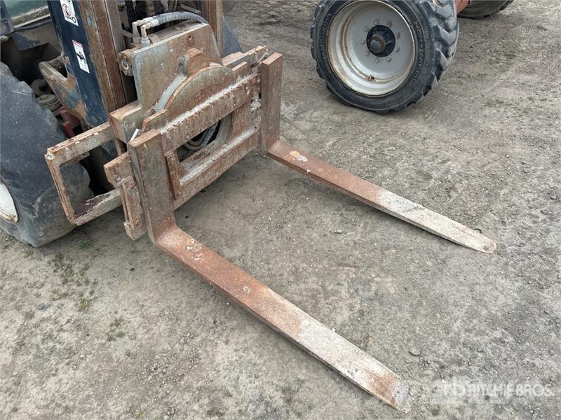 Manitou MH 25-4T 4x2 Rough Terrain Forklift (Inoperable) Terrenggående gaffeltruck