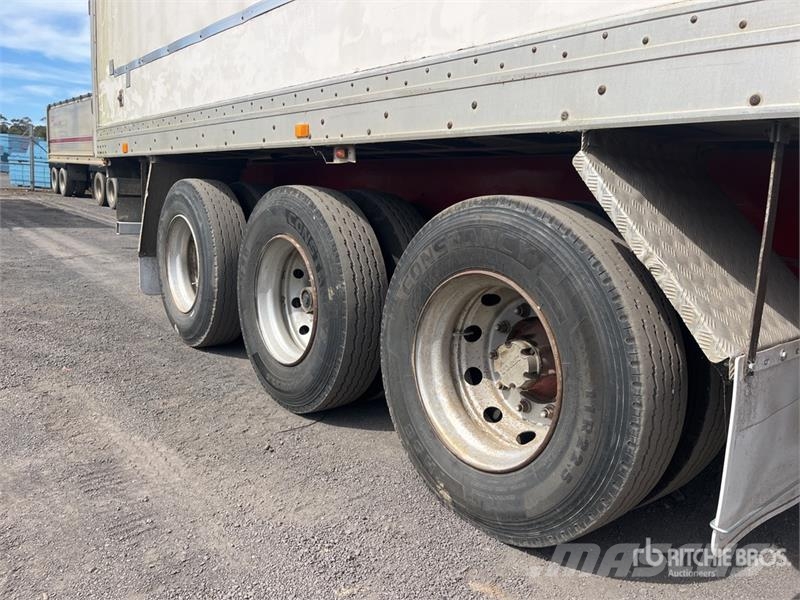  Maxi-CUBE 13.4 m Tri/A Refrigerated Trailer نصف مقطورات بدرجة حرارة قابلة للضبط