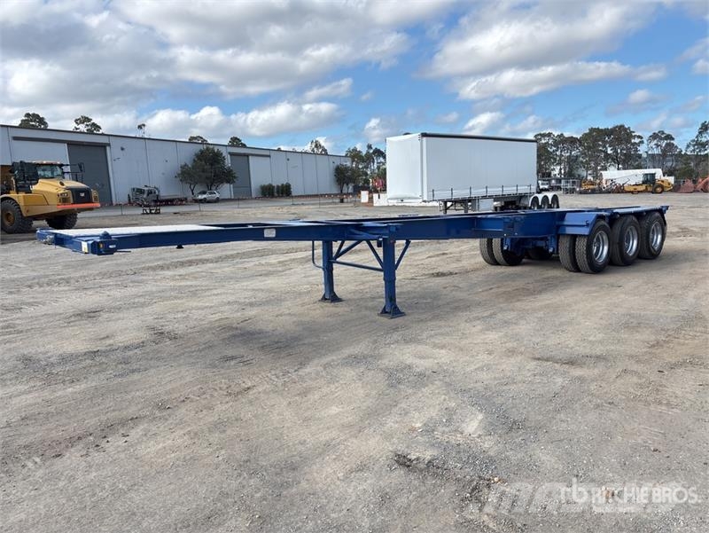 Maxicube Fruehauf 12.2 m Tri/A Container Trailer Container trailers