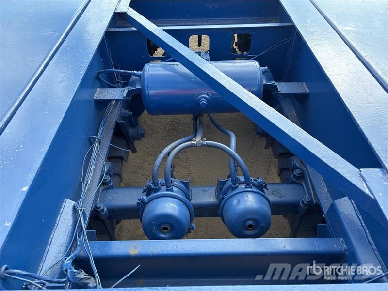Maxicube Fruehauf 12.2 m Tri/A Container Trailer Container trailers