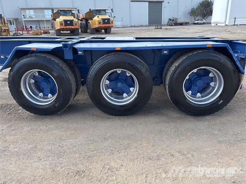 Maxicube Fruehauf 12.2 m Tri/A Container Trailer Container trailers