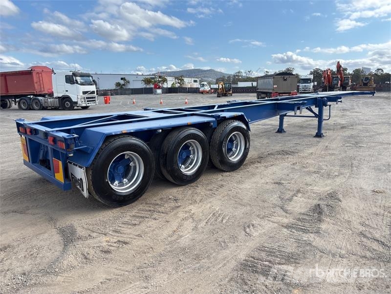 Maxicube Fruehauf 12.2 m Tri/A Container Trailer Container trailers