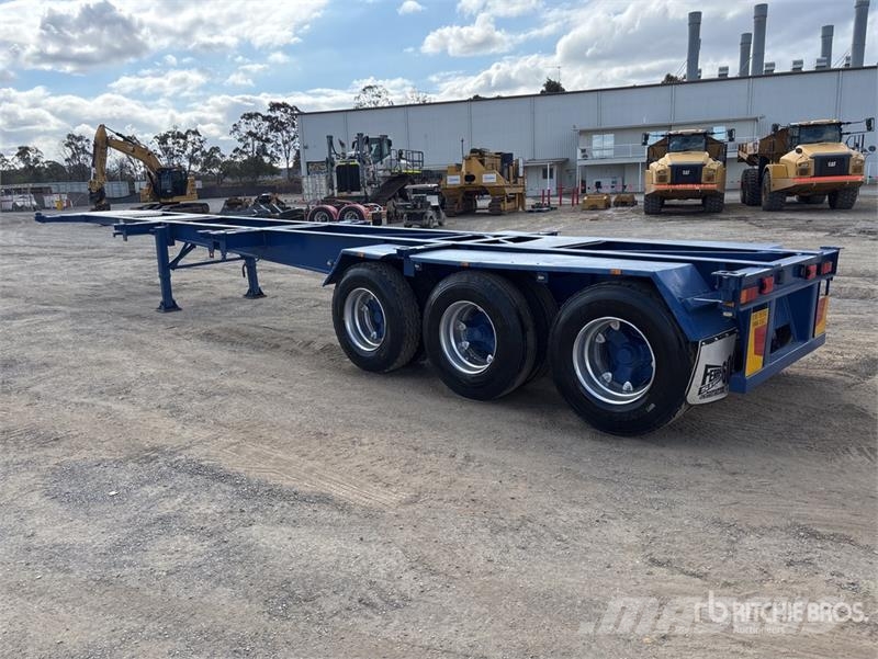 Maxicube Fruehauf 12.2 m Tri/A Container Trailer Container trailers