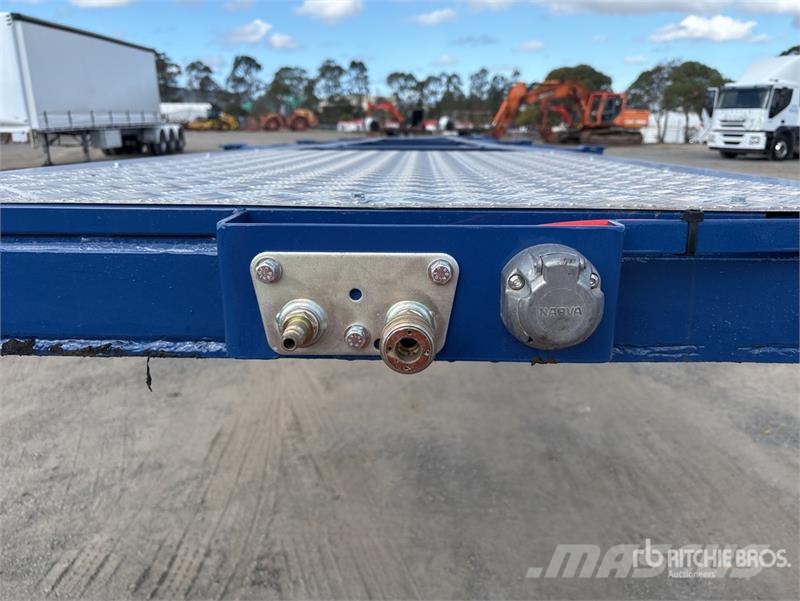 Maxicube Fruehauf 12.2 m Tri/A Container Trailer Container trailers