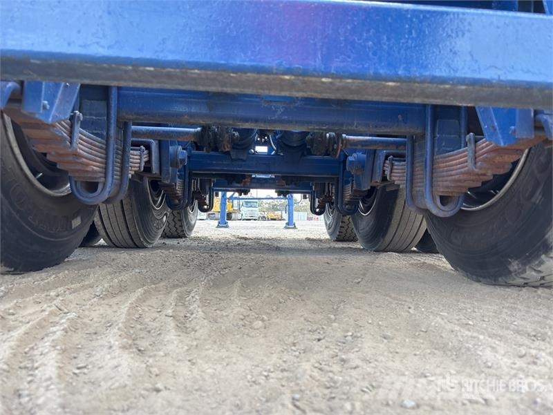 Maxicube Fruehauf 12.2 m Tri/A Container Trailer Container trailers