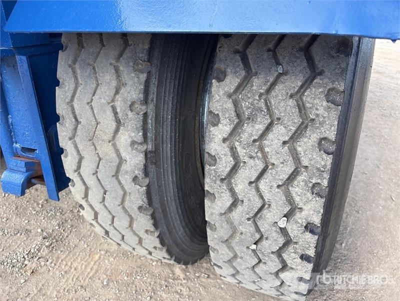 Maxicube Fruehauf 12.2 m Tri/A Container Trailer Container trailers