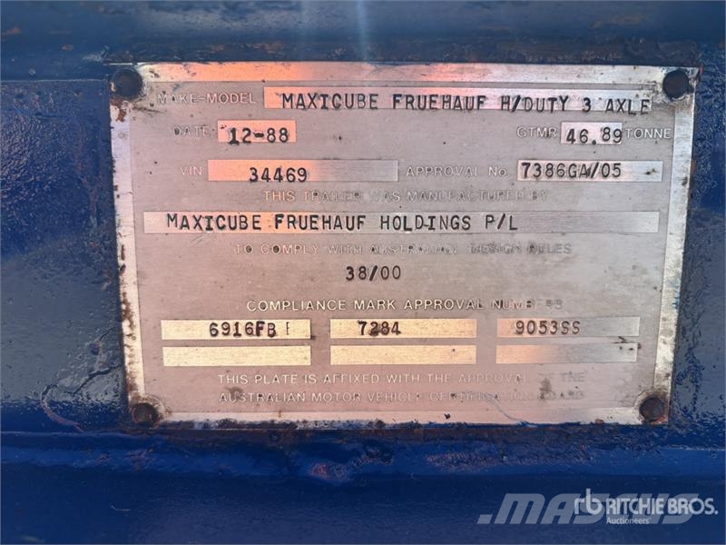 Maxicube Fruehauf Tri/A Container Trailer Container trailers