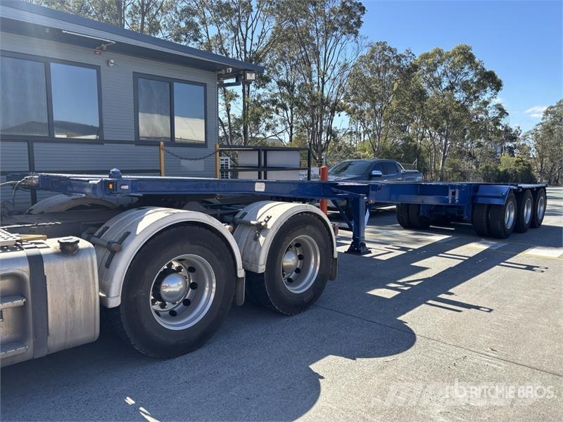 Maxicube Fruehauf Tri/A Container Trailer Container trailers
